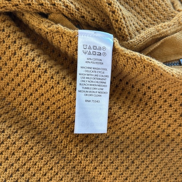 Akini Womens Small Gold Sweater 5 Inch Zipper At Bottom On Both Sides - Picture 6 of 6